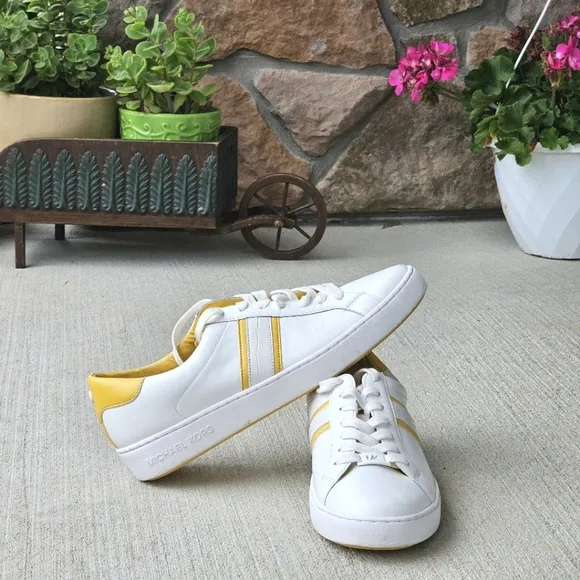 Michael Kors Irving Stripe Lace Up Womens Comfort Shoes White Yellow Sneakers 10