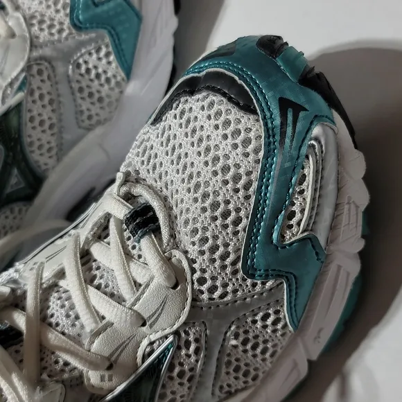 MIZUNO WAVE INSPIRE 4 CASUAL ATHLETIC ACTIVEWEAR LACE UP SNEAKERS WOMENS SIZE 8