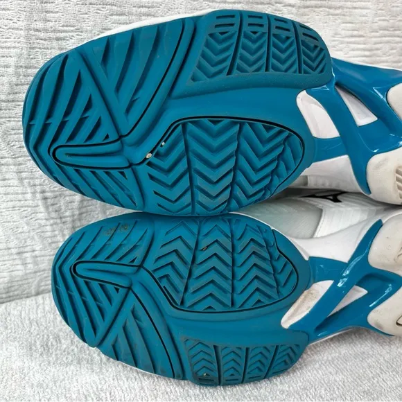 Mizuno Womens 8 Wave Exceed Tour 3 All Court Tennis Shoes Blue Jewel Fiery Coral