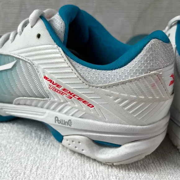 Mizuno Womens 8 Wave Exceed Tour 3 All Court Tennis Shoes Blue Jewel Fiery Coral