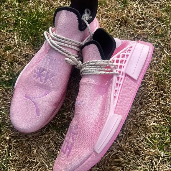 NEW Adidas x Pharrell size 17 Mens NMD Hu Pink Shoes