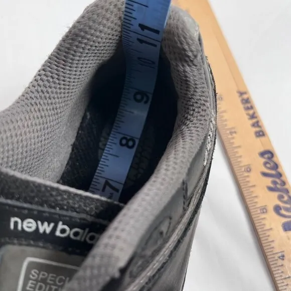 New‎ Balance 2000 Special Edition Running Shoes Black Gray White Womens 8