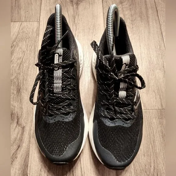 New Balance Dynasoft Nitrel Running Shoes Black With Sea Salt Size 6.5