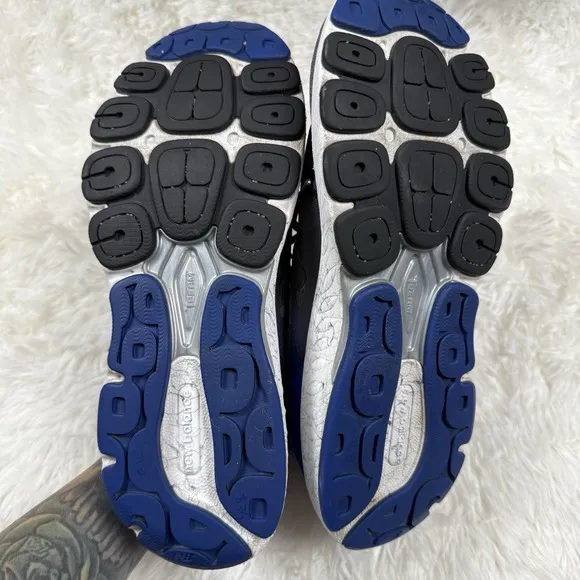 New Balance Fresh Foam 940 V4 Running  Gym Shoes Gray Blue Athletic Men's Size 9