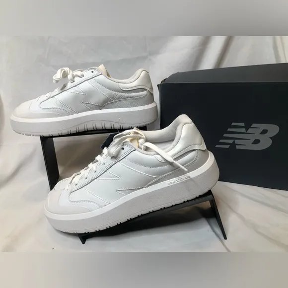 New Balance Mens CT302 Court Shoes - Size 8.5 Brand New