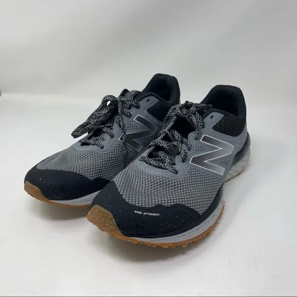 New Balance Men's NEW BALANCE MT620LG2 Trail running Shoes size 10.5