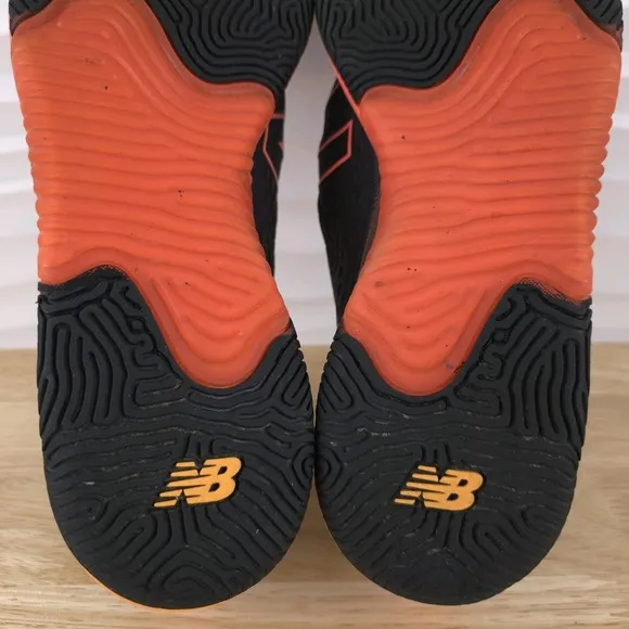 New Balance Minimus TR Sneakers Mens Size 10.5 Black Orange Trail Running Shoes