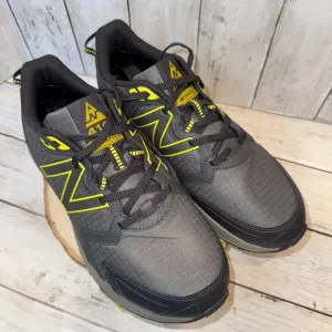 New Balance MT 410 V7 Gray Yellow Trail Running Shoes Men’s Size 8.5 - 4E Wide
