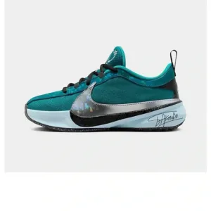 New BIG KIDS' NIKE FREAK 5 SE BASKETBALL SHOES Black &amp; teal Sz  7 Retail $110