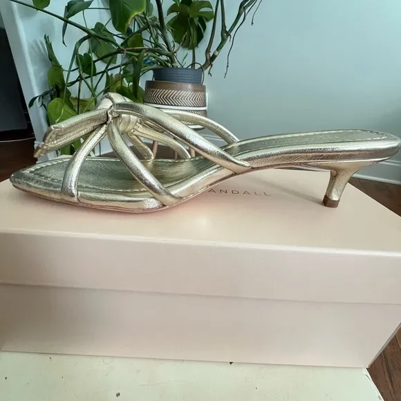 New in box Loeffler Randall $295 Neely Kitten Heel Champagne 8.5  Saks OOHHH …