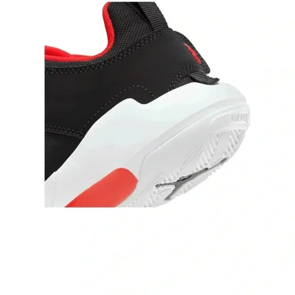 New Jordan kids grade school one take 5 basketball schools Size big kids size 7