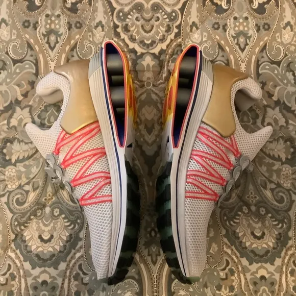 New Nike Shox Gravity Gold Swoosh Mens Sz 11.5