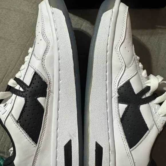 New Under Armour kids shoes