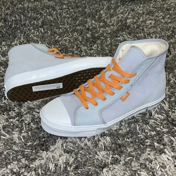 New VANS VAULT OG in Grey Suede/Leather