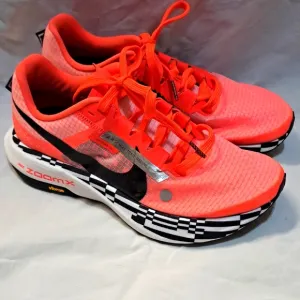 New Women's Nike ZoomX Ultrafly Trail Racing Running Shoes Sz 9 Bright Crimson