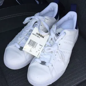 New 2004 vintage old school Adidas Stan Smith HW2 White Blue tennis shoes 8 1/2