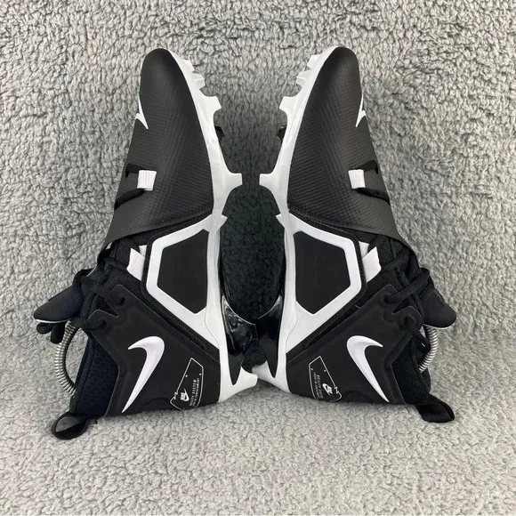 NEW NIKE ALPHA Menace Pro 3 Black White Football Cleats Mens 8.5 Lace‎ Up Shoes