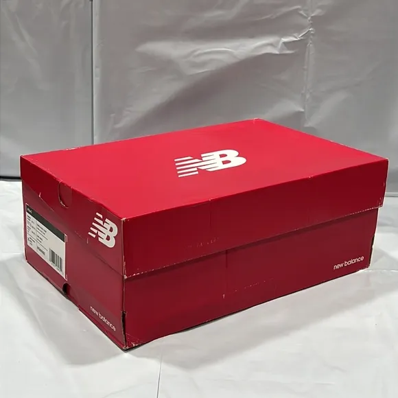 NIB - New Balance Men's 696v5 Tennis Shoes, Grey/ White - Size 11.5