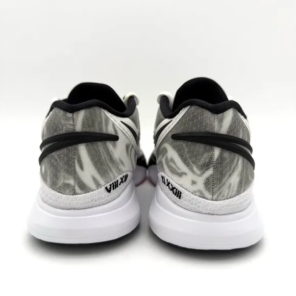 NIB New Nike Men's Kyrie 8 Basketball Shoes Size 11 White Black DJ6017 101 Court
