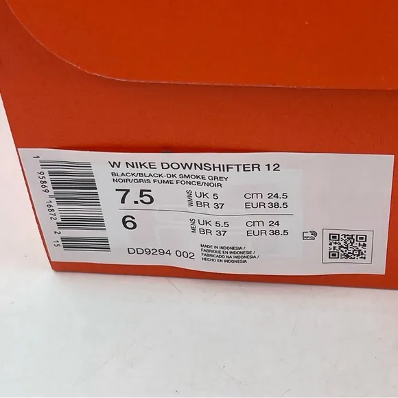 NIB 👞 Nike Big Kid’s Downshifter 12 Black Low Top Road Running Shoes - Size 6 Y