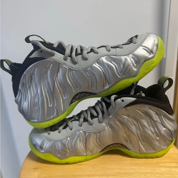 Nike Air Foamposite One PRM Silver Volt