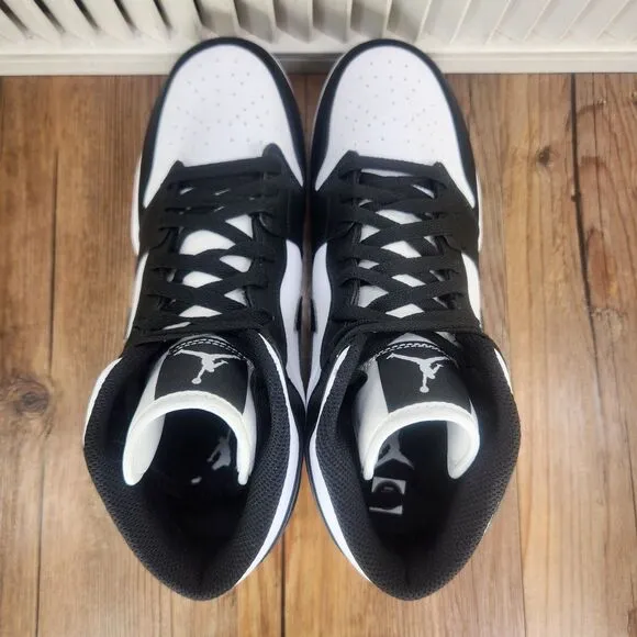 Nike Air Jordan 1 Mid TD Mens 10.5 Black White Panda Football Cleats FJ6805-100