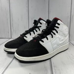 Nike Air Jordan 1 Retro '99 Boy's Sneakers White Black Size 5.5 Y 654962-101