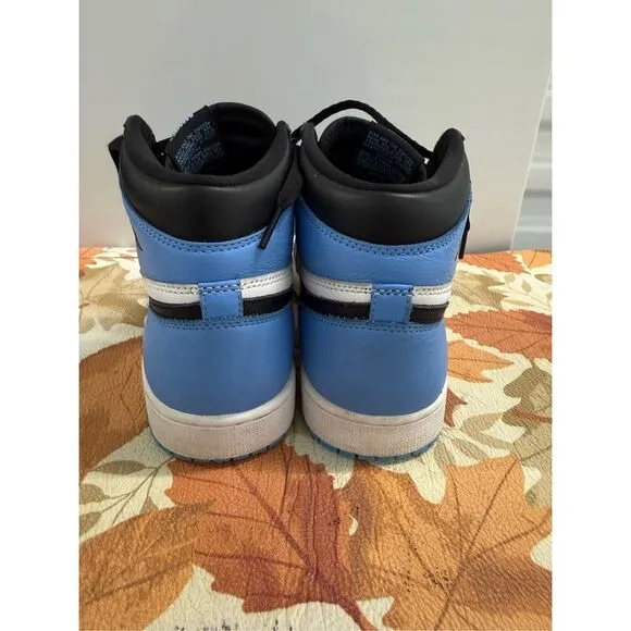 Nike Air Jordan 1 Retro High OG UNC Toe DZ5485-400 Men's Size 8.5