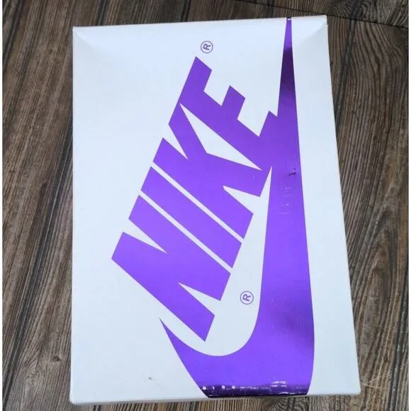 Nike Air Jordan 1 Retro High Purple Athletic Shoes Basketball Sneakers W12 M10.5