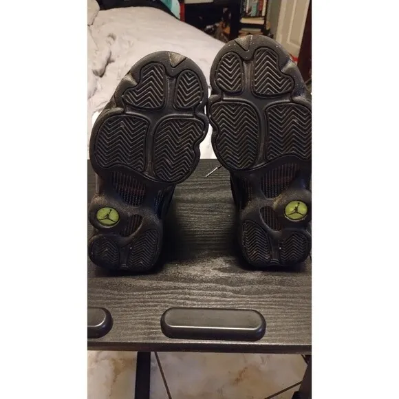 Nike Air Jordan 13 Retro 884129-011  Youth Size 5.5Y Great Condition