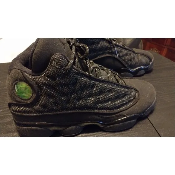 Nike Air Jordan 13 Retro 884129-011  Youth Size 5.5Y Great Condition