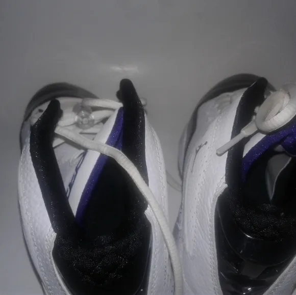 Nike Air Jordan B'Loyal GS White Court Size 4Y