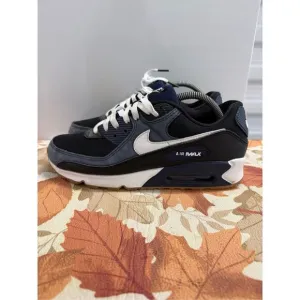 Nike Air Max 90 Midnight Navy Gum Men's Size 9 Black Athletic Shoes FB9658-400