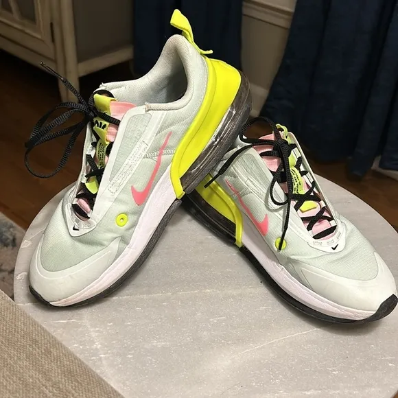 Nike Air Max Up Barely GreenVolt CZ1639 size 7.5