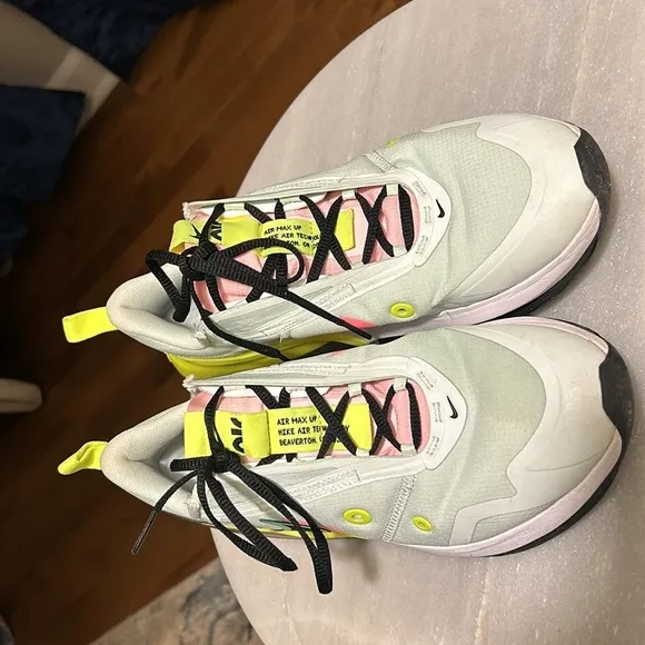 Nike Air Max Up Barely GreenVolt CZ1639 size 7.5