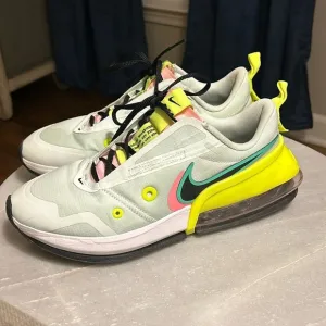 Nike Air Max Up Barely GreenVolt CZ1639 size 7.5