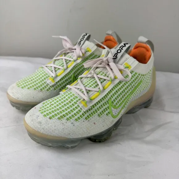NIKE AIR VAPORMAX 2021 Flyknit Feel Love Womens White/Green Running Shoes CLEAN