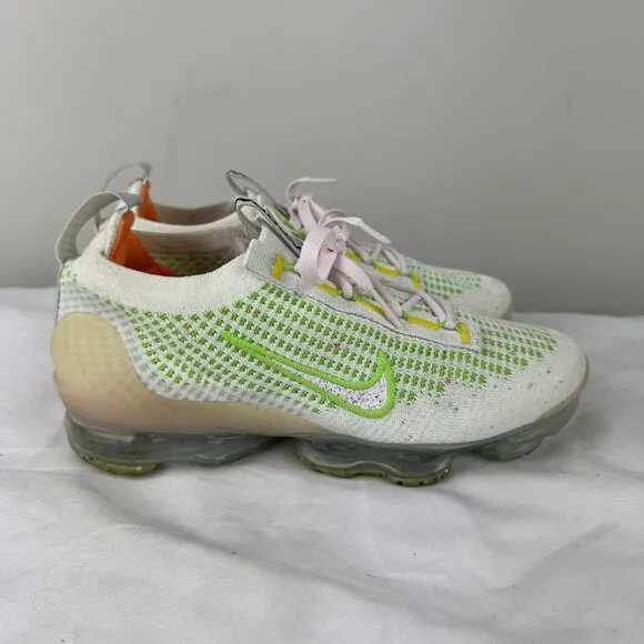NIKE AIR VAPORMAX 2021 Flyknit Feel Love Womens White/Green Running Shoes CLEAN