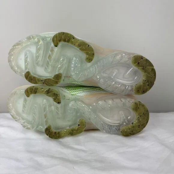 NIKE AIR VAPORMAX 2021 Flyknit Feel Love Womens White/Green Running Shoes CLEAN