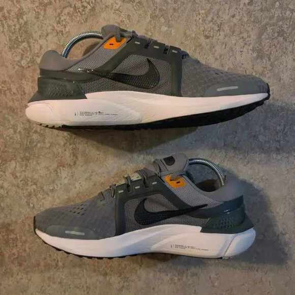 Nike Air Zoom Shoes Vomero 16 Mens Size 8 Running Athletic Sneakers *Barely Worn