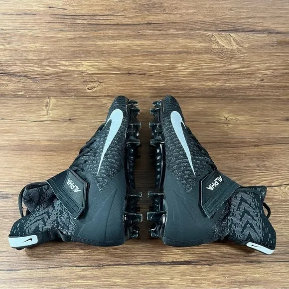 Nike Alpha Menace Elite 2 Black Football Cleats Athletic Shoes Men’s Size 11.5