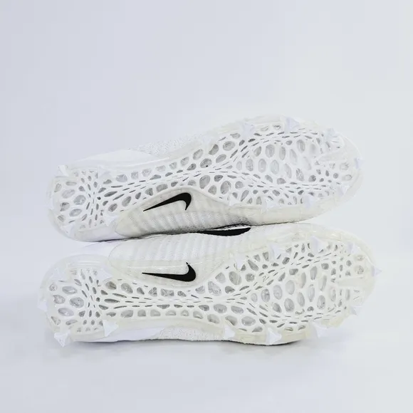 Nike Alpha Menace Elite 2 Flyknit Control 360 Football Cleats