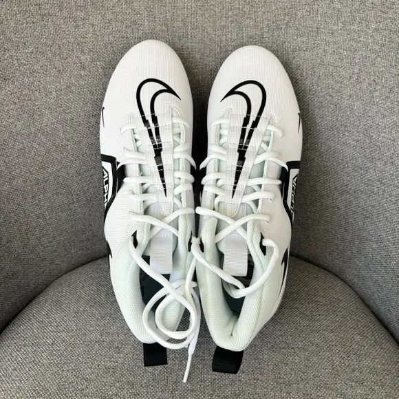 Nike Alpha Menace Varsity 3 Football Cleat White Black CV0586-100 Size 8.5‎