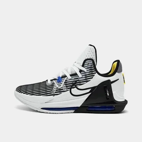 Nike Black and White Athletic Sneakers (6.5 Youth)