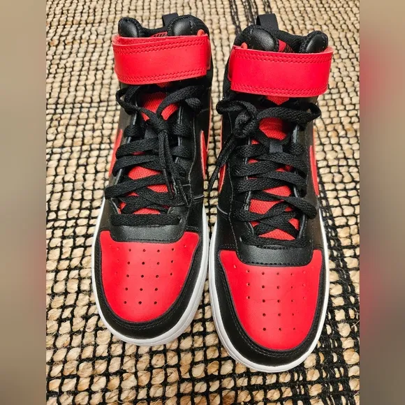 Nike Boys Court Borough Mid 2 Black University Red Bball Sneakers Size:7Y/W9