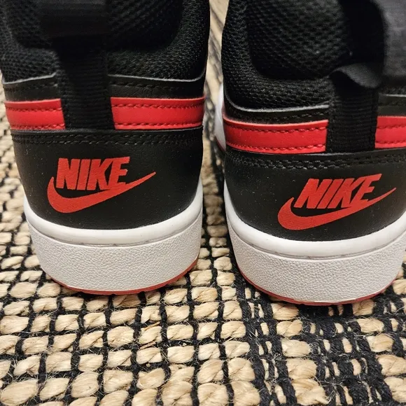 Nike Boys Court Borough Mid 2 Black University Red Bball Sneakers Size:7Y/W9