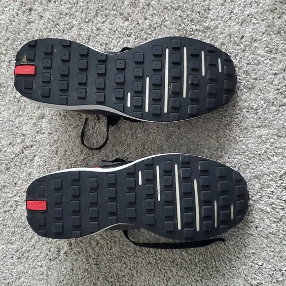 Nike Boys waffle one