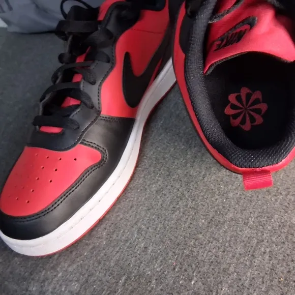 Nike Court Borough Low Recraft DV5456-600 Youth Size 7y Red and Black