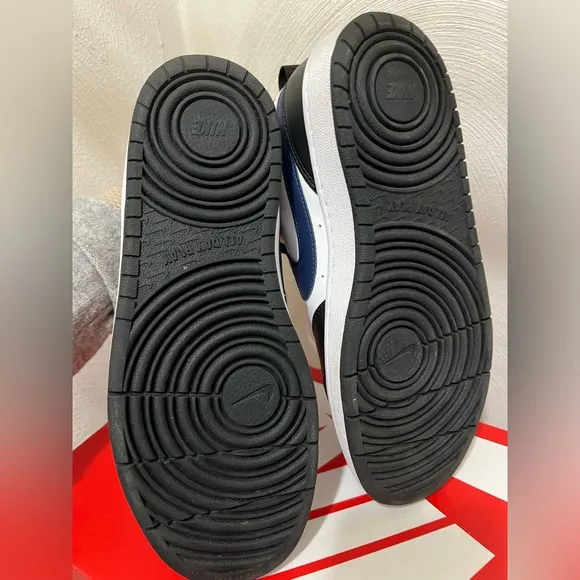 Nike court borough mid 2 BG