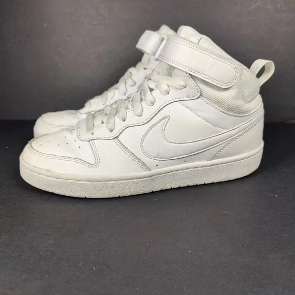 Nike Court Borough Mid 2 Youth White Basketball Retro Sneaker Youth Size GS 7Y